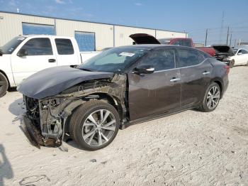  Salvage Nissan Maxima