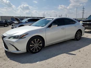  Salvage Lexus Es