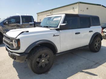  Salvage Ford Bronco