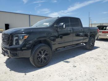  Salvage Nissan Titan