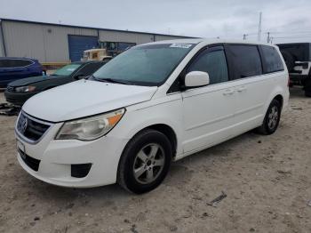  Salvage Volkswagen Routan