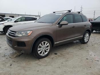  Salvage Volkswagen Touareg