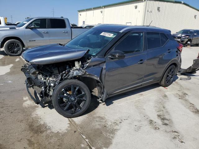  Salvage Nissan Kicks