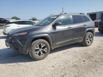  Salvage Jeep Cherokee