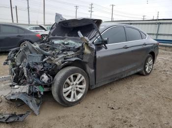  Salvage Chrysler 200