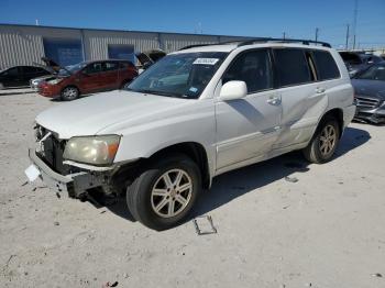  Salvage Toyota Highlander