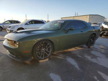  Salvage Dodge Challenger