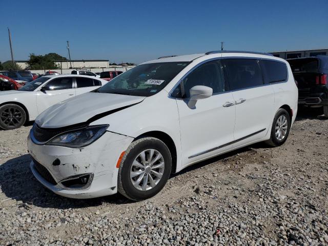  Salvage Chrysler Pacifica