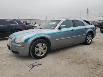  Salvage Chrysler 300