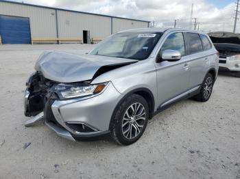  Salvage Mitsubishi Outlander