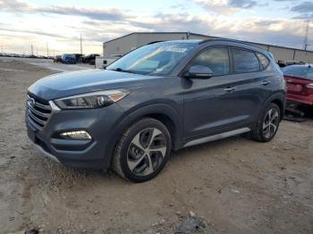  Salvage Hyundai TUCSON