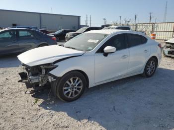  Salvage Mazda 3