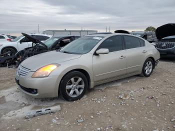  Salvage Nissan Altima