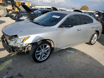  Salvage Nissan Maxima