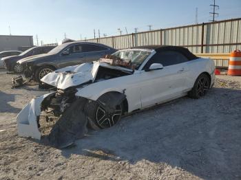  Salvage Ford Mustang