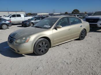  Salvage Nissan Altima