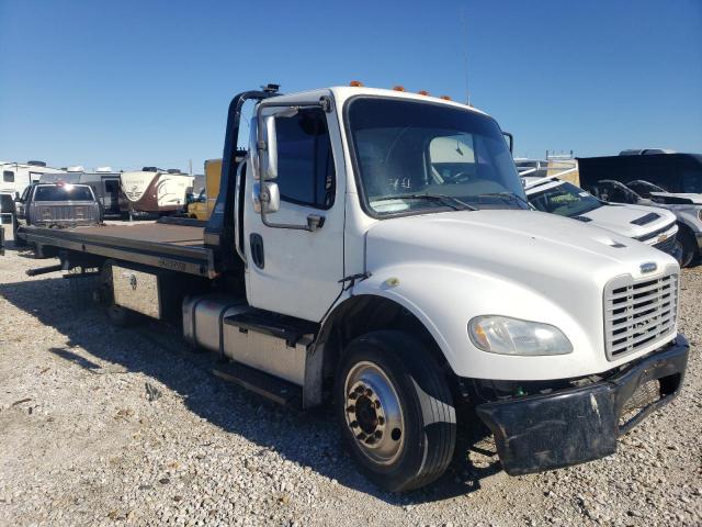  Salvage Freightliner M2 106 Med