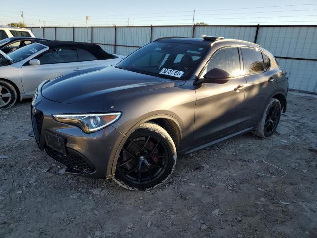  Salvage Alfa Romeo Stelvio