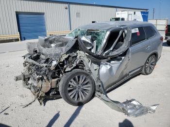  Salvage Mitsubishi Outlander