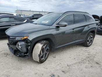  Salvage Hyundai TUCSON