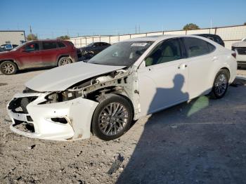  Salvage Lexus Es