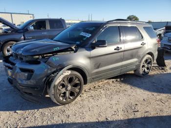  Salvage Ford Explorer