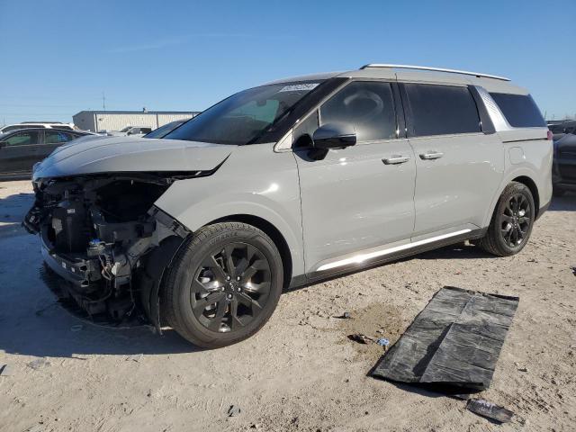  Salvage Kia Carnival