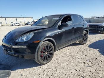  Salvage Porsche Cayenne