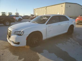  Salvage Chrysler 300