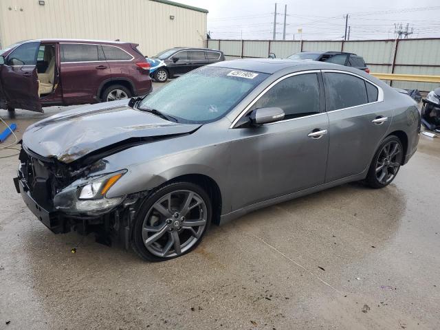  Salvage Nissan Maxima