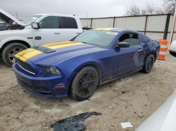  Salvage Ford Mustang