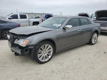  Salvage Chrysler 300