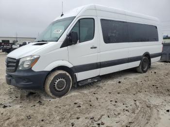  Salvage Mercedes-Benz Sprinter