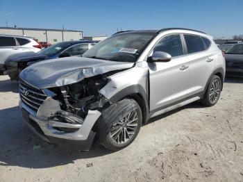  Salvage Hyundai TUCSON