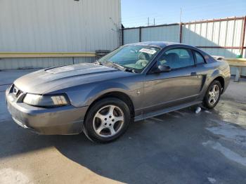  Salvage Ford Mustang