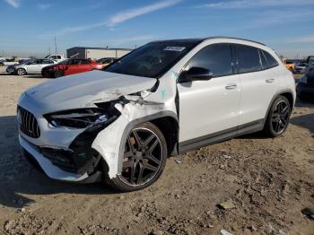  Salvage Mercedes-Benz GLA