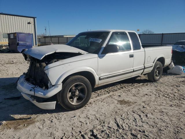  Salvage Chevrolet S-10