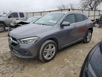  Salvage Mercedes-Benz GLA