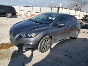  Salvage Nissan Versa