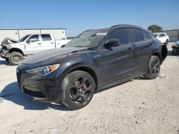  Salvage Alfa Romeo Stelvio