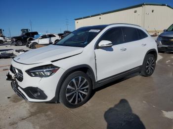  Salvage Mercedes-Benz GLA