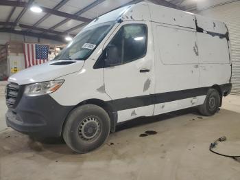  Salvage Mercedes-Benz Sprinter