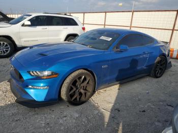  Salvage Ford Mustang