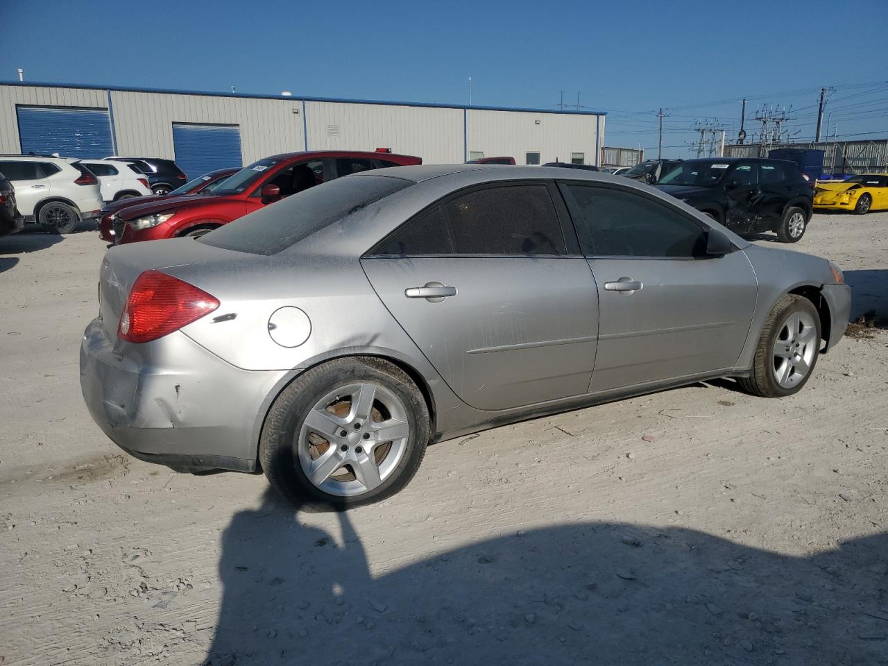 Pontiac G6 Base Image 4