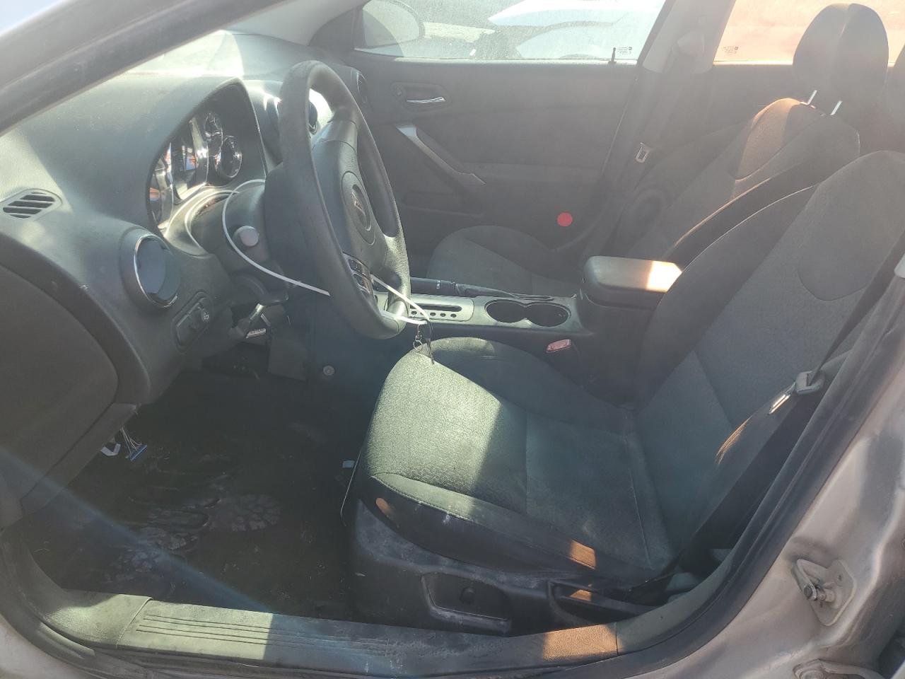 Pontiac G6 Base Image 3