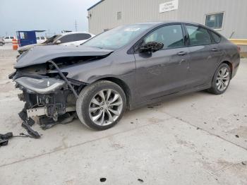  Salvage Chrysler 200