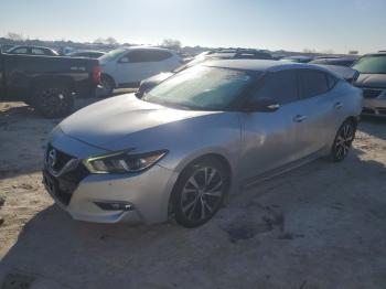  Salvage Nissan Maxima
