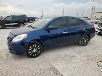  Salvage Nissan Versa