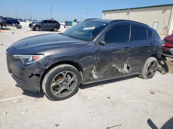  Salvage Alfa Romeo Stelvio