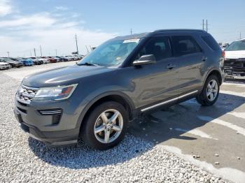  Salvage Ford Explorer